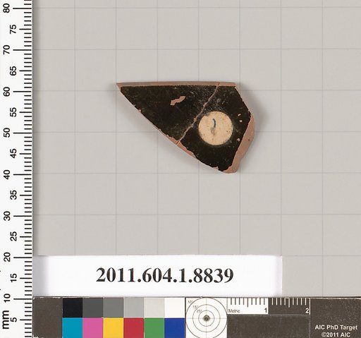 Terracotta rim fragment of a kylix (drinking cup)
