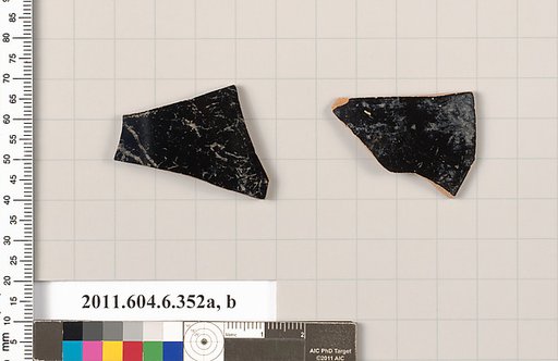 Terracotta fragments of closed shapes
