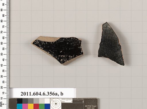 Terracotta fragments of closed shapes