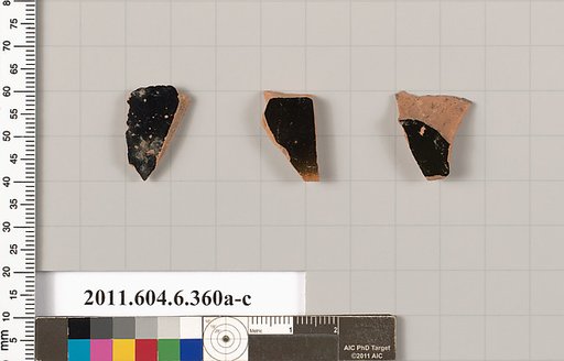 Terracotta fragments of closed shapes