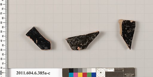 Terracotta fragments of closed shapes