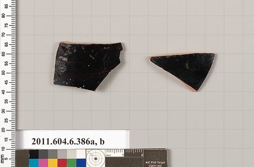 Terracotta fragments of closed shapes