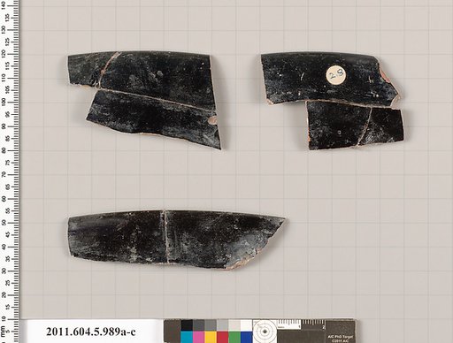 Terracotta rim fragments of a kylix (drinking cup)