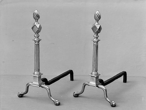 Andiron