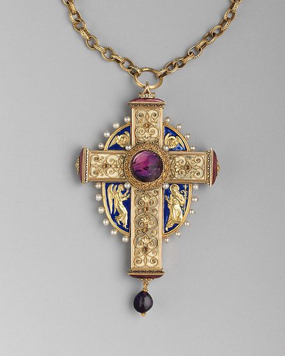 Pectoral cross