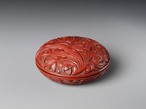 Box with narcissus