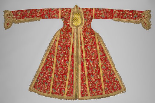 Uçetek Entari or Three-Skirt Robe