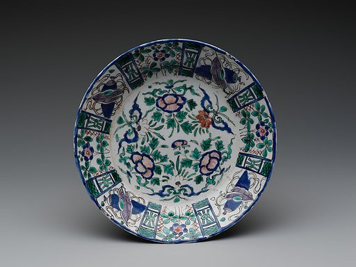 Dish with flowers and auspicious motifs