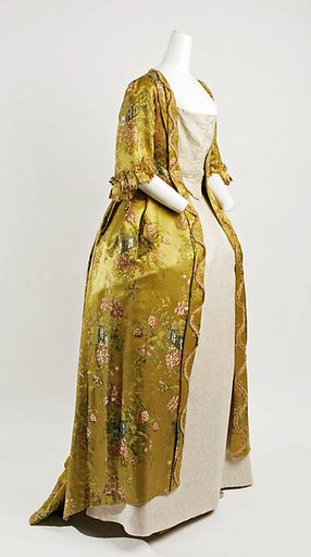 Robe à la française