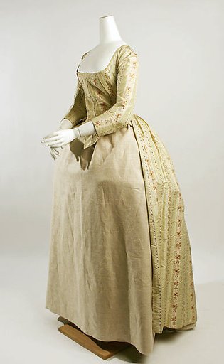 Robe à l'anglaise