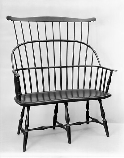 Windsor Settee