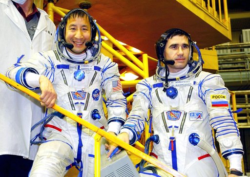 Astronaut Ed Lu prepares for ISS Expedition Seven mission.