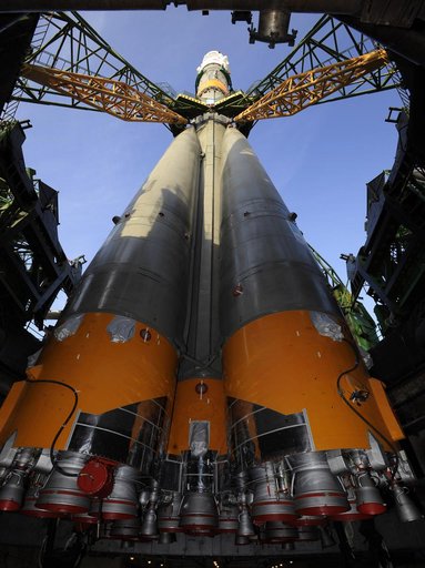 Expedition 18 Soyuz TMA-13 Rollout