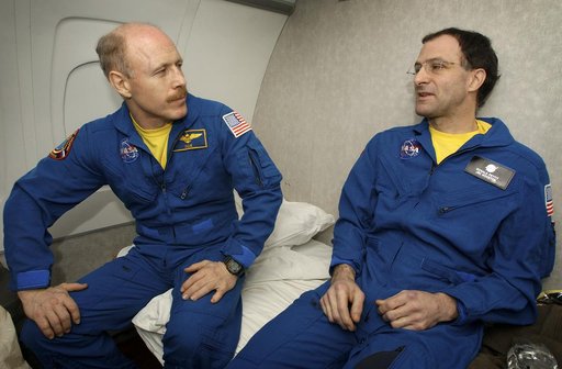 Expedition 6 Landing