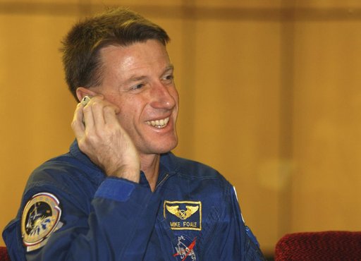 Expedition 8 Launch Briefing