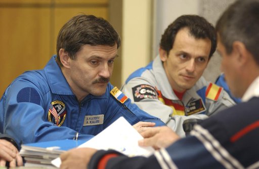 Expedition 8 Launch Briefing