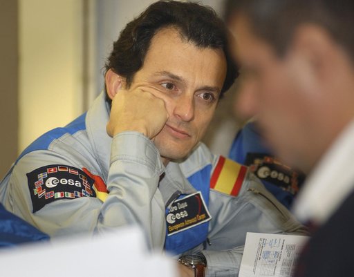 Expedition 8 Launch Briefing