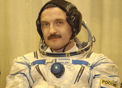 Expedition 8 Launch Day