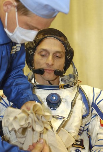 Expedition 8 Launch Day