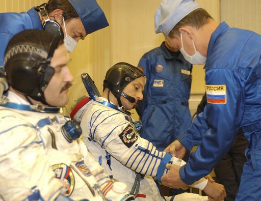 Expedition 8 Launch Day