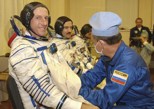 Expedition 8 Launch Day