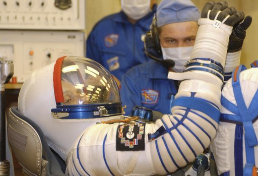 Expedition 8 Launch Day