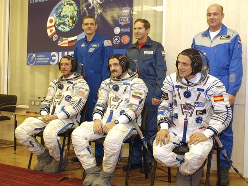 Expedition 8 Launch Day