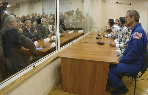 Expedition 8 Launch Day
