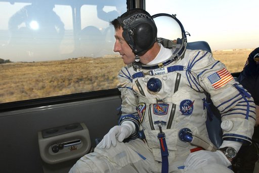 Expedition 8 Launch Day