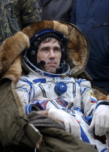 Expedition 7 Landing