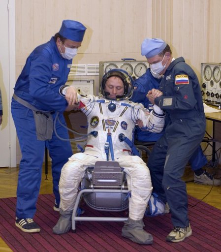 Expedition 9 Preflight