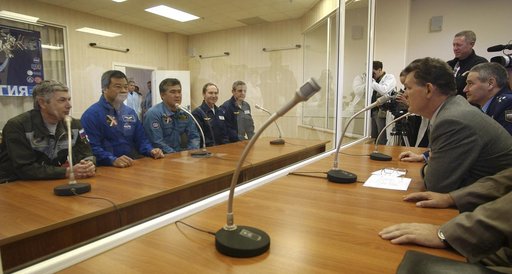 Expedition 10 Preflight
