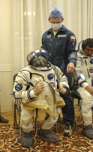Expedition 10 Preflight