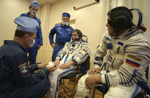 Expedition 10 Preflight