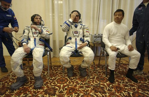 Expedition 10 Preflight