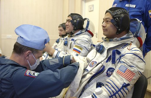 Expedition 10 Preflight