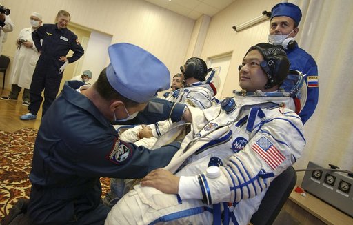 Expedition 10 Preflight