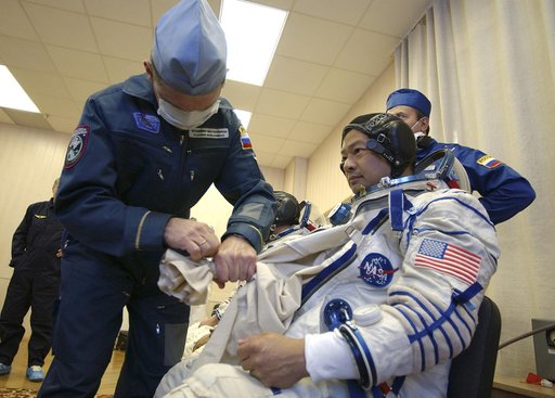 Expedition 10 Preflight