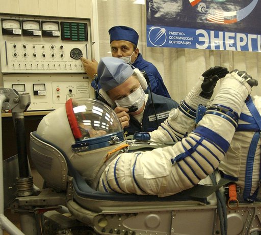 Expedition 10 Preflight