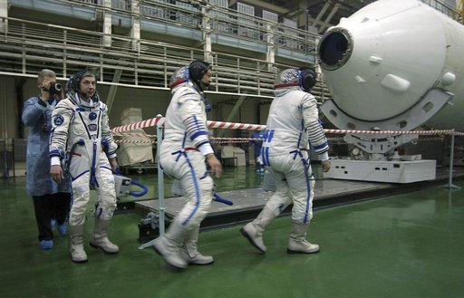 Expedition 10 Preflight