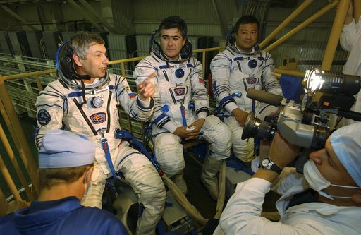 Expedition 10 Preflight