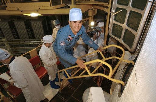 Expedition 10 Preflight