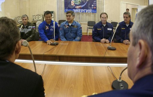 Expedition 10 Preflight