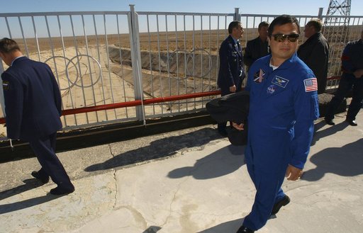 Expedition 10 Preflight