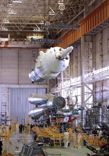 Expedition 10 Preflight
