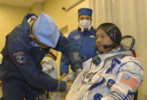 Expedition 10 Preflight