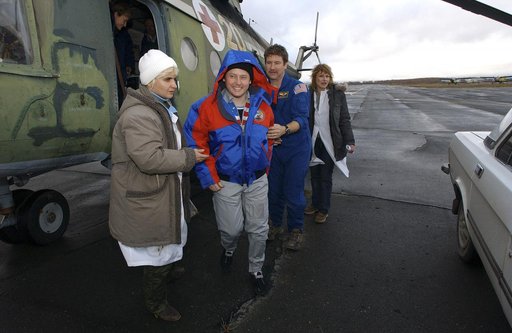 Expedition 9 Landing