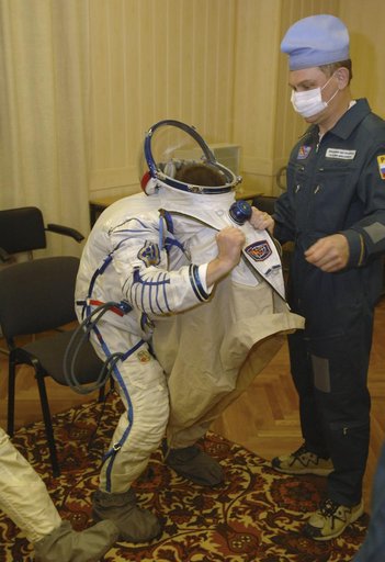 Expedition 11 Launch Day