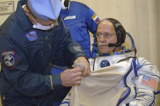 Expedition 11 Launch Day