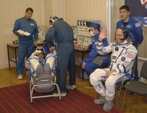Expedition 11 Launch Day